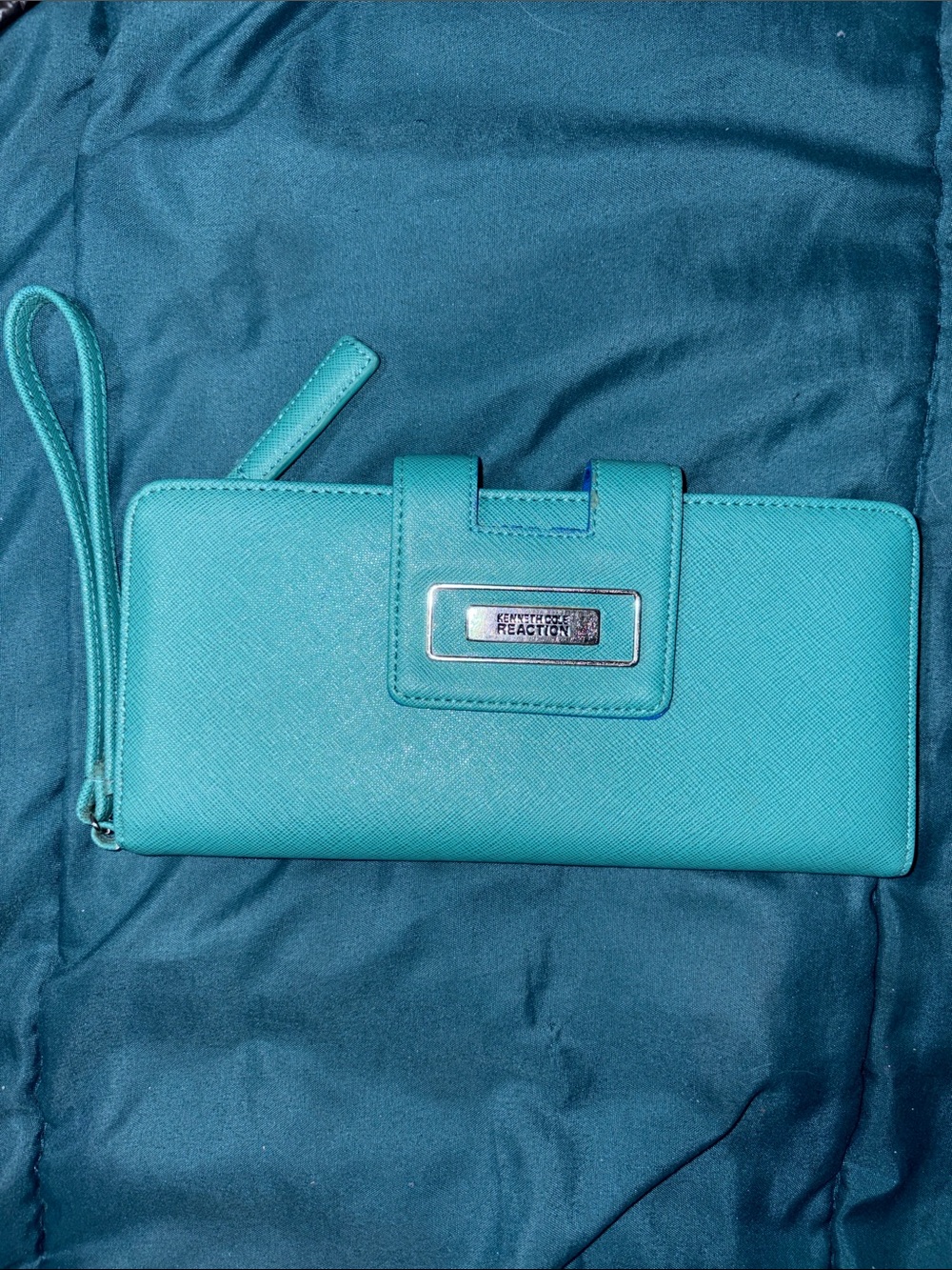 Kenneth Cole Reaction Turquoise Zip-Around Wristlet Wallet